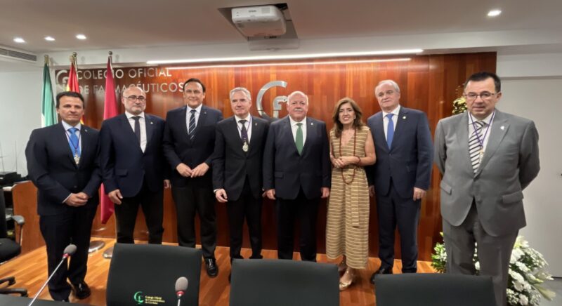 La nueva Junta de Gobierno del Colegio toma posesión de sus cargos ...
